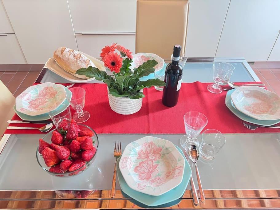 Casa Tommaso Apartment Лука Екстериор снимка