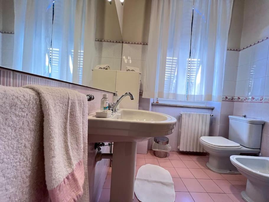 Casa Tommaso Apartment Лука Екстериор снимка